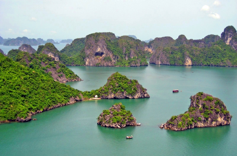 ONE DAY IN HALONG JOINING TOUR 4