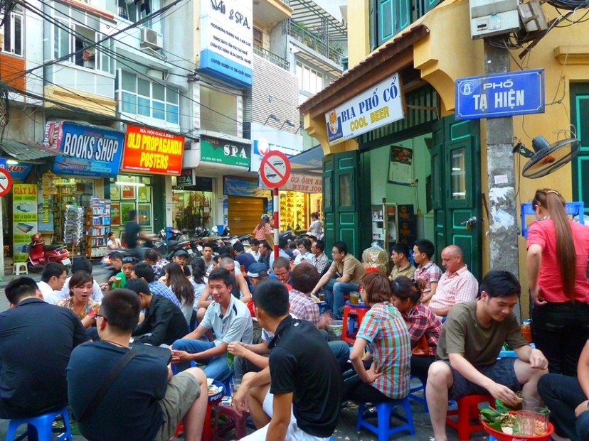 HANOI STREET FOOD TASTES 2