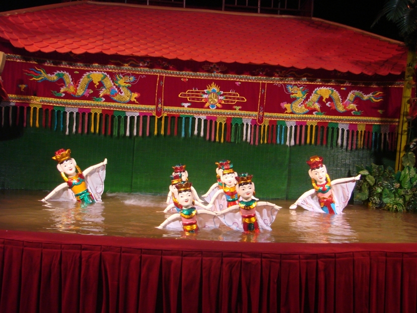 Hanoi Evening Tour with Cyclo & Water Puppet Show 2