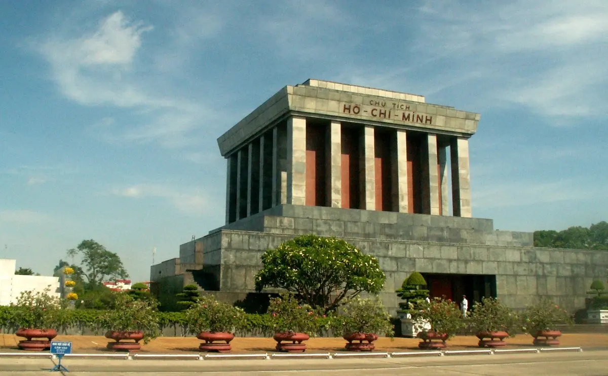 Hanoi Half-Day Group Tour with Lunch Hanoi Half-Day Group Tour with Lunch