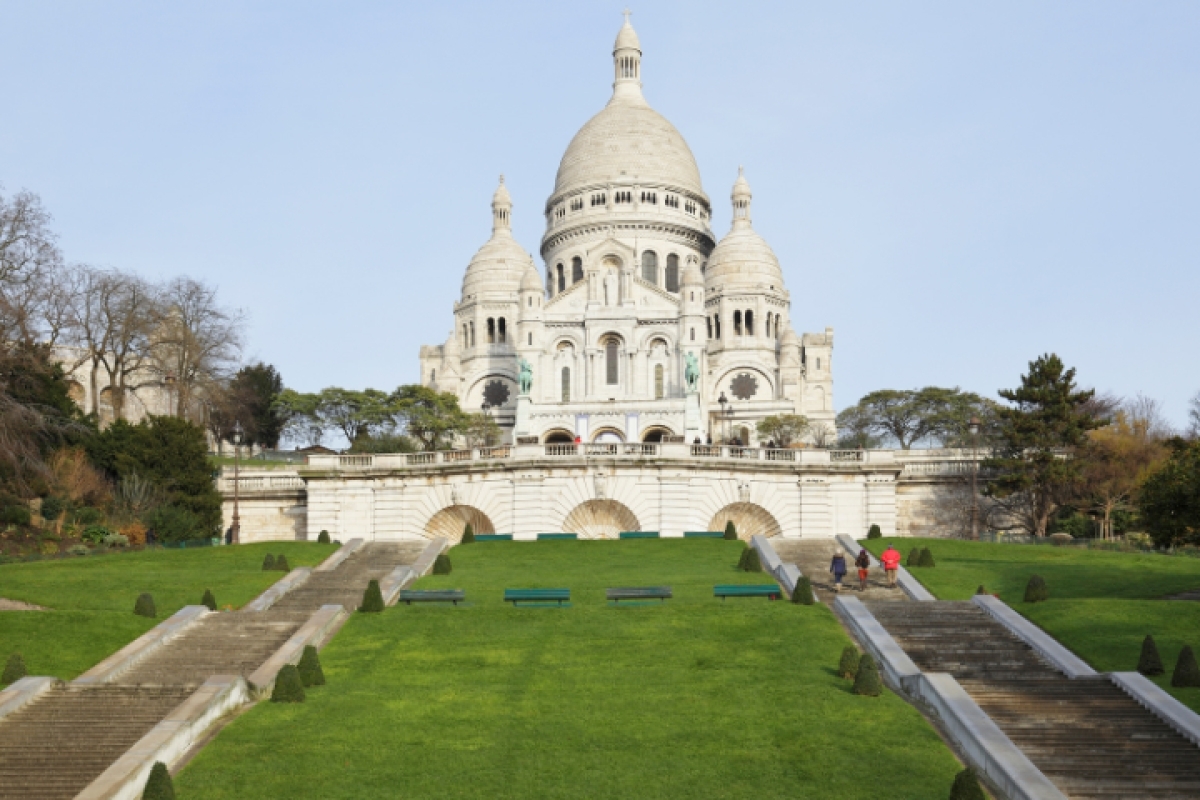Montmartre Self Guided Walking Tour with an APP 1