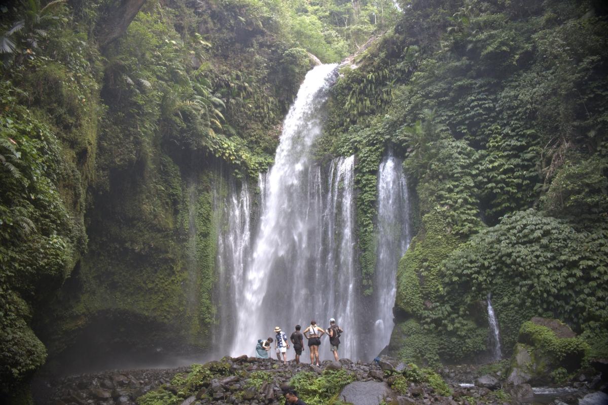Best of Lombok: Tribe Villages, Traditions & Waterfalls Best of Lombok: Tribe Villages, Traditions & Waterfalls