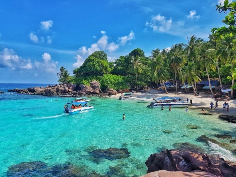 4-island trip by cano in Phu Quoc 3