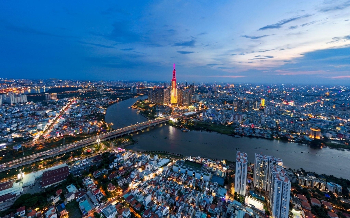 Cruise dinner on Saigon river 2