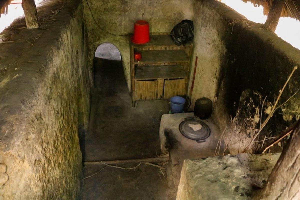 CU CHI TUNNELS HALF-DAY DELUXE TOUR CU CHI TUNNELS HALF-DAY DELUXE TOUR