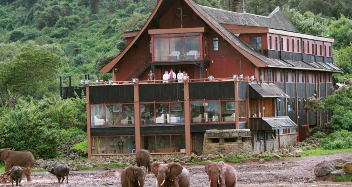 5 Days Aberdares, Ol Pejeta Conservancy and Samburu Wildlife Private Safari on a 4x4 Landcruiser Jeep 5 Days Aberdares, Ol Pejeta Conservancy and Samburu Wildlife Private Safari on a 4x4 Landcruiser Jeep