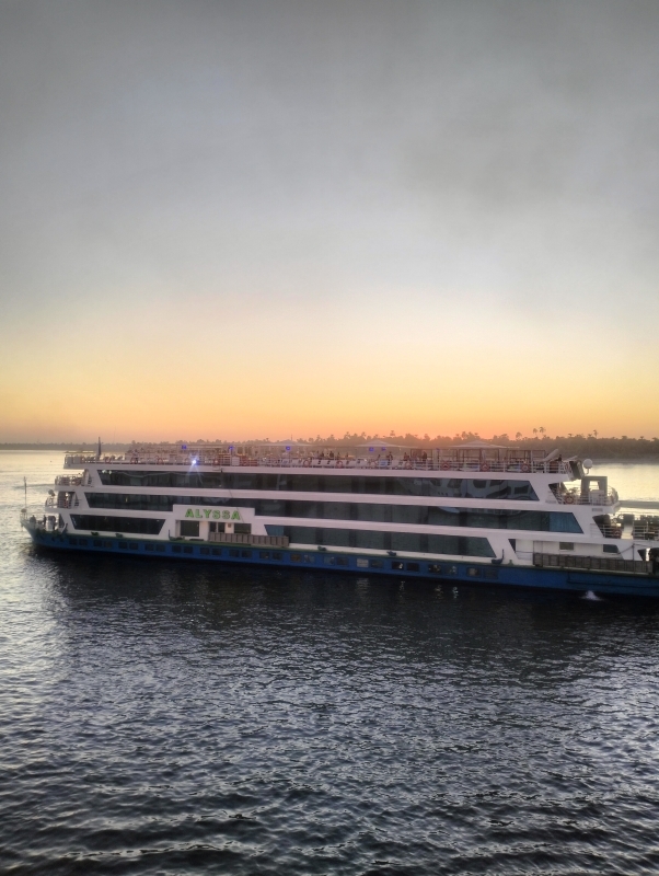 8-Day tour Egypt heart Cairo pyramids and cruise 2