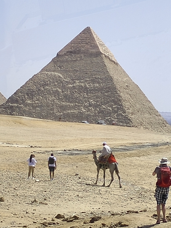 8-Day tour Egypt heart Cairo pyramids and cruise 4