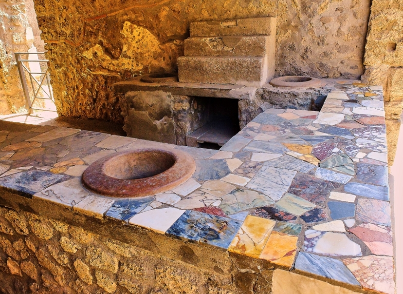 Full-Day Pompeii and Mt. Vesuvius Tour with Tickets and Lunch from Naples 4