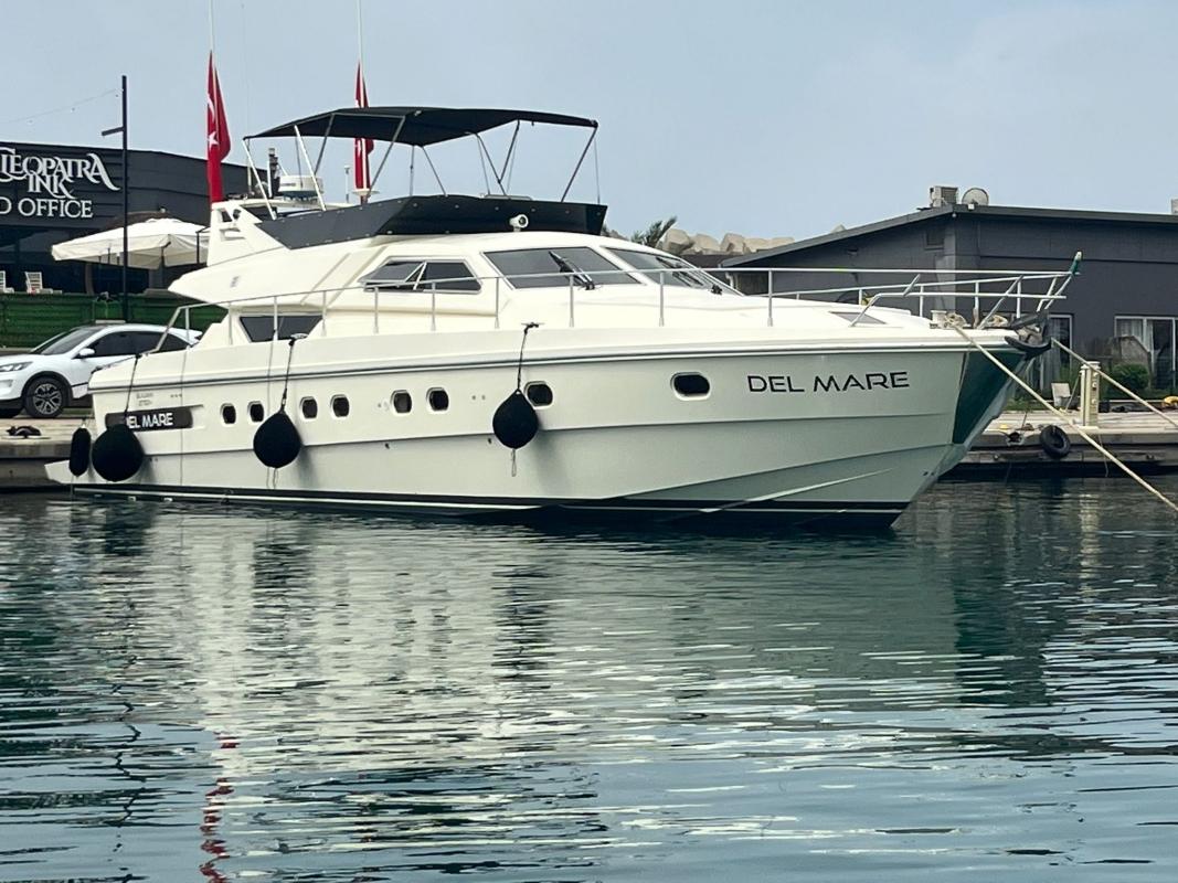 Private Lux Yacht Tour Private Lux Yacht Tour