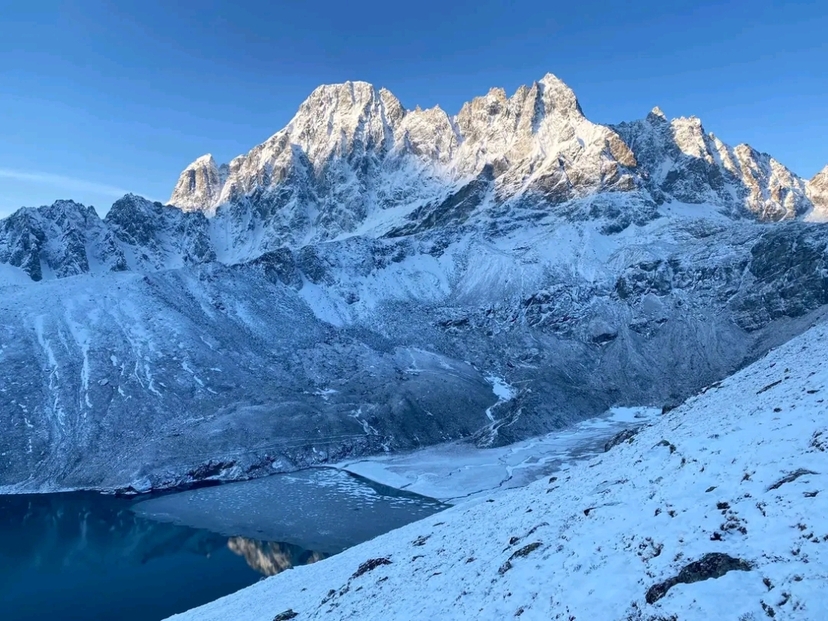 Everest Base Camp With Gokyo Lake Trek 3