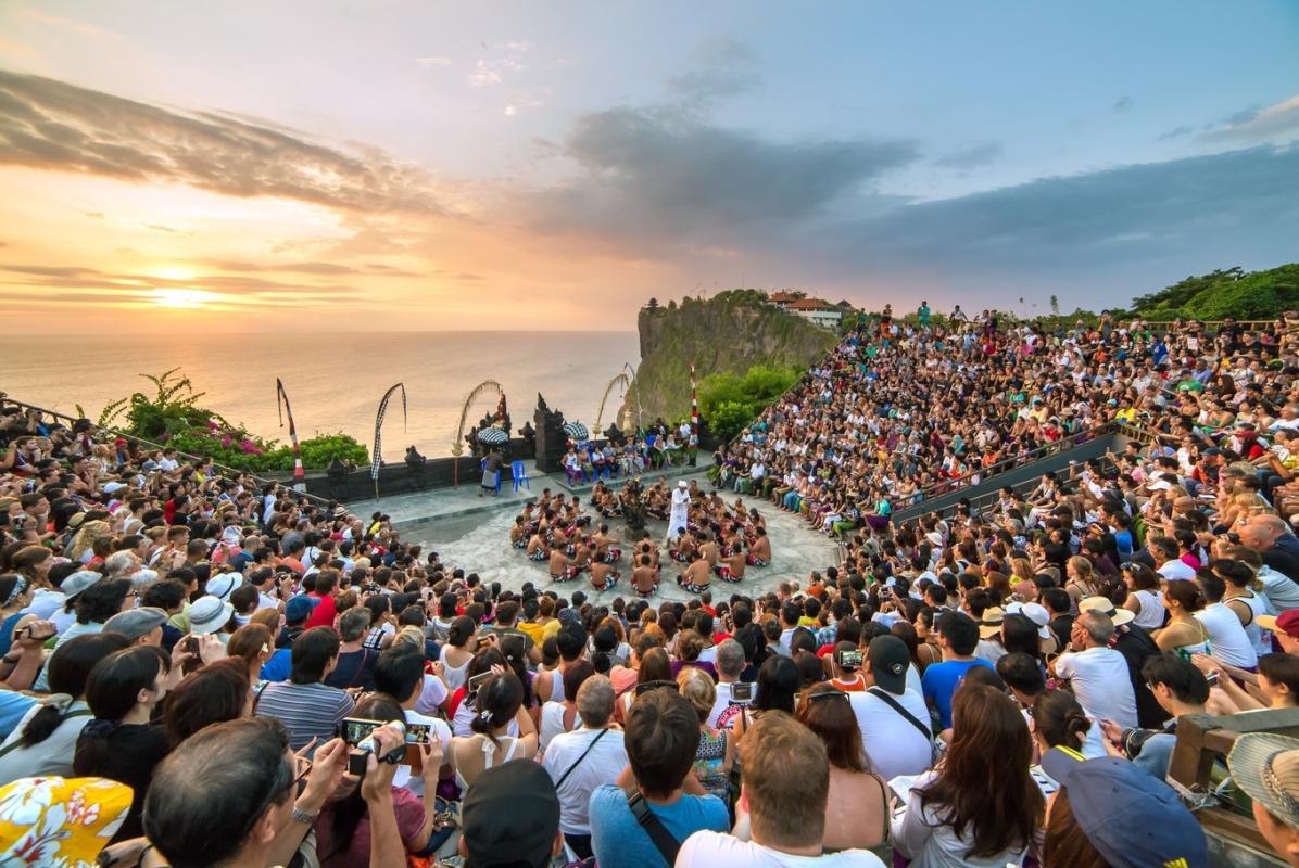 Uluwatu Temple & Kecak Fire Dance Show (Include All Tickets) Uluwatu Temple & Kecak Fire Dance Show (Include All Tickets)