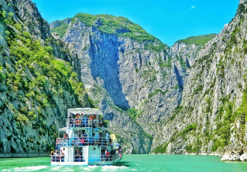 Balkan Highlights: From Skopje to Budapest – A 12-Day Cultural & Scenic Journey 2