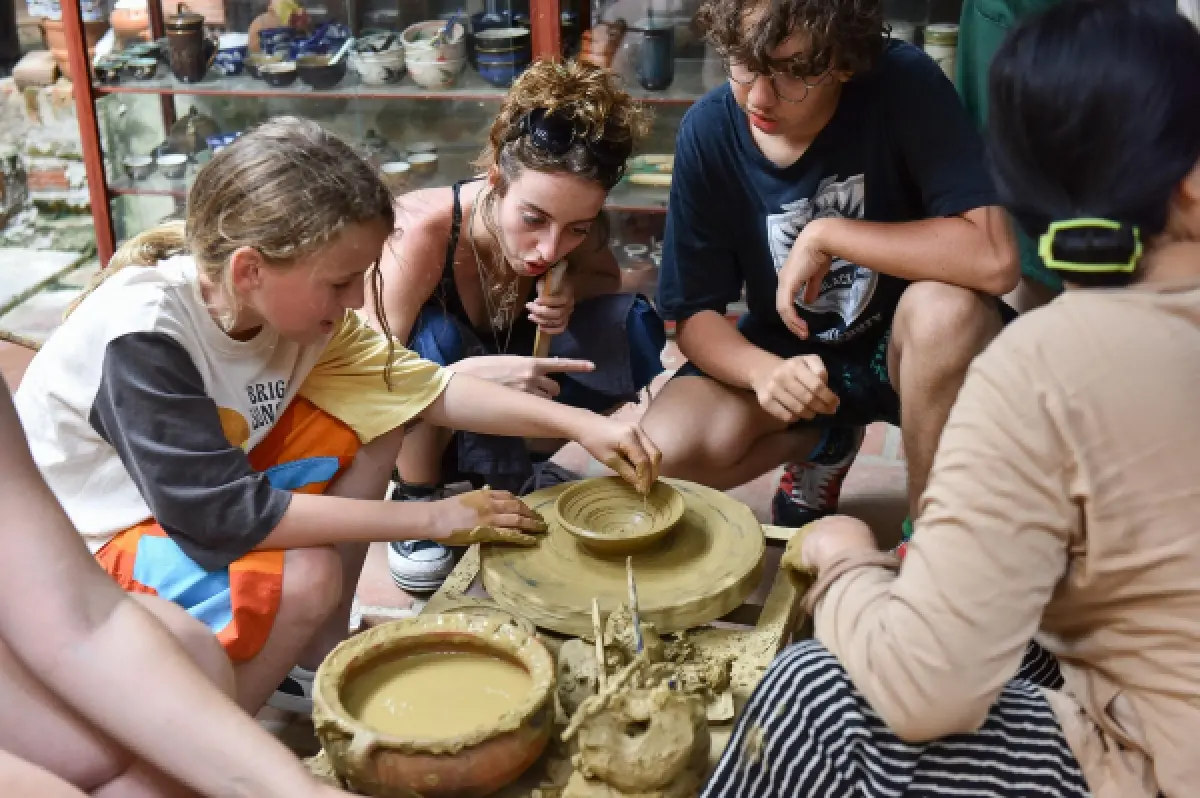 Explore Hidden Hanoi & Bat Trang Pottery Village by Vintage Jeep Explore Hidden Hanoi & Bat Trang Pottery Village by Vintage Jeep