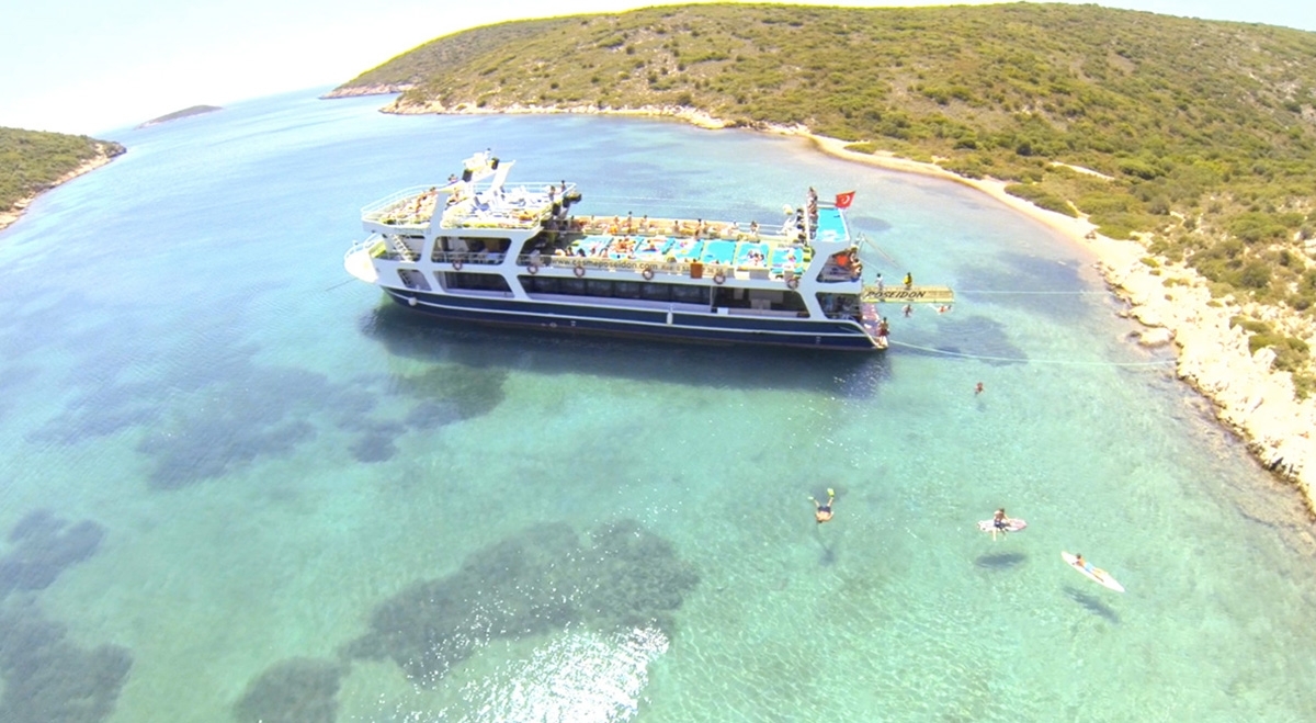 Discover Cesme: Islands & Crystal Bays Boat Trip + BBQ Feast 1