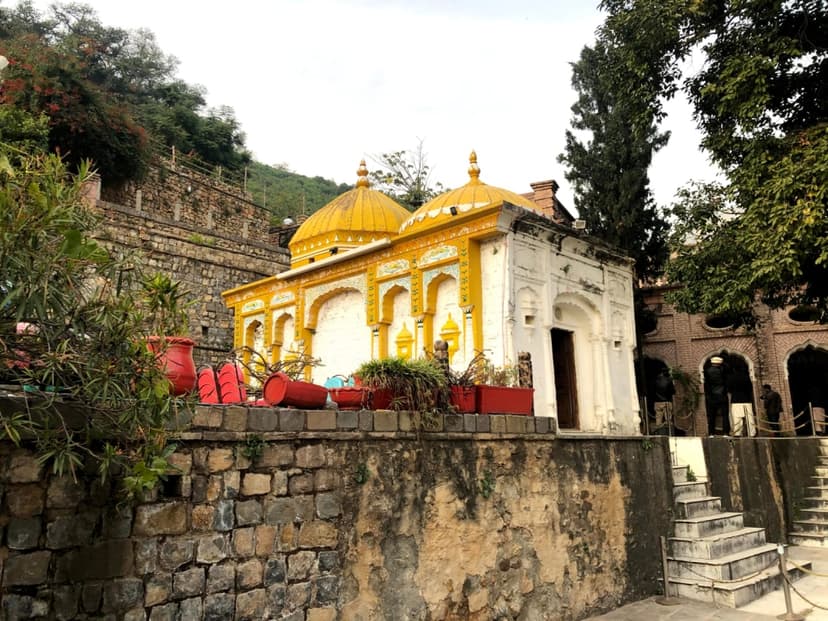 Sikh Yatra Pakistan Religious Pilgrimage Tour Experience 2