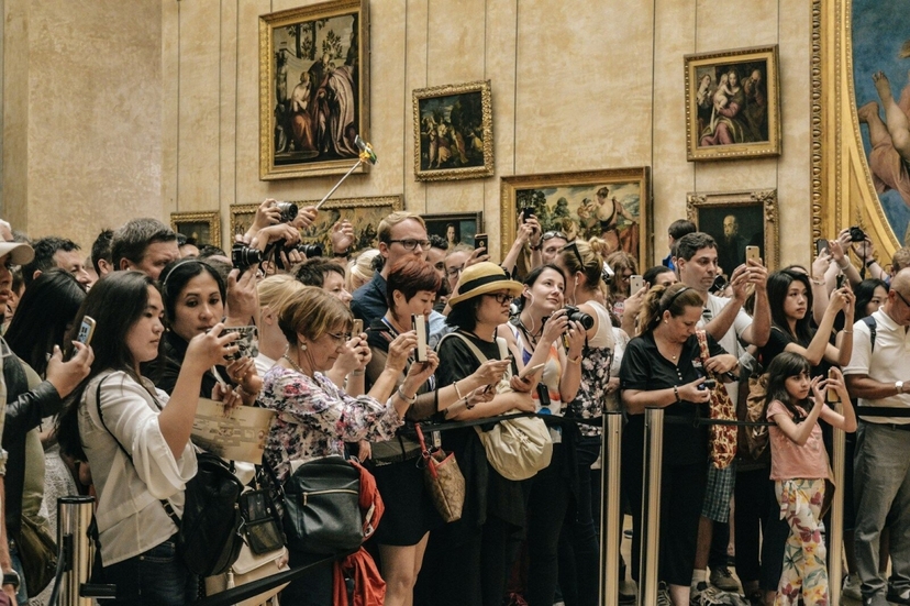 Louvre Private Tour for Families and children 4