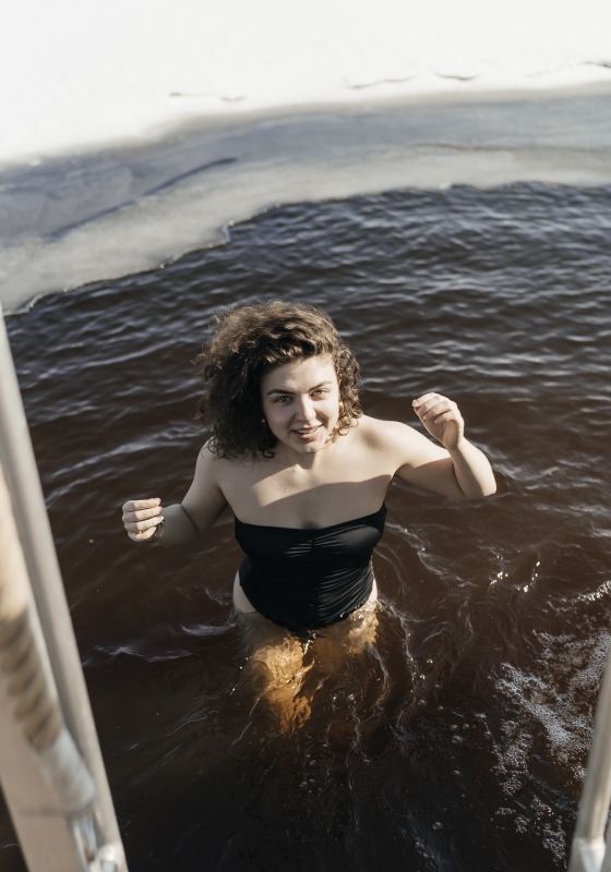 Private Traditional Lakeside Sauna with Midnight Sun 2