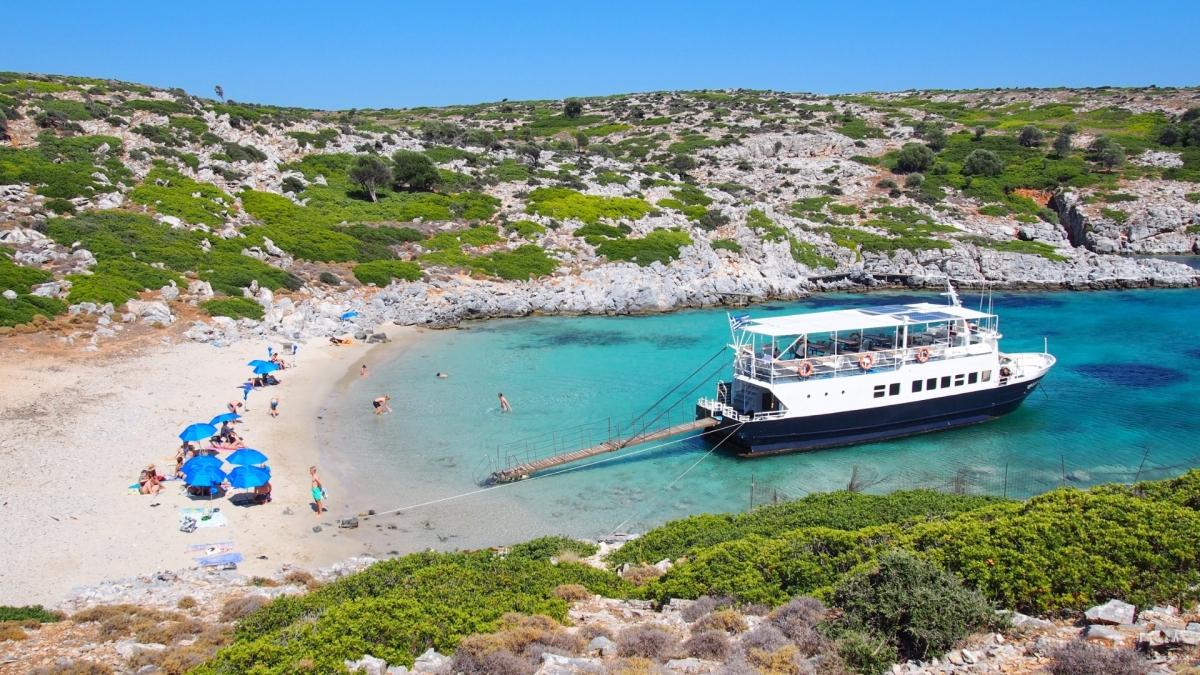 Boat Trip in South Skyros – Full-Day Experience Boat Trip in South Skyros – Full-Day Experience