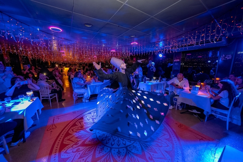 Istanbul Bosphorus Dinner Cruise & Turkish Night Show 3