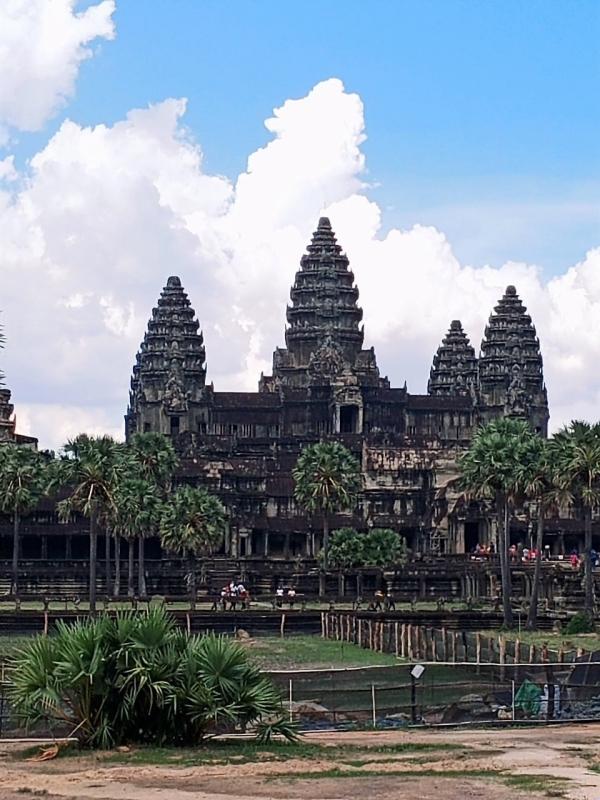 One Day Joining Trip-Angkor Wat, Angkor Thom & Ta Prohm One Day Joining Trip-Angkor Wat, Angkor Thom & Ta Prohm
