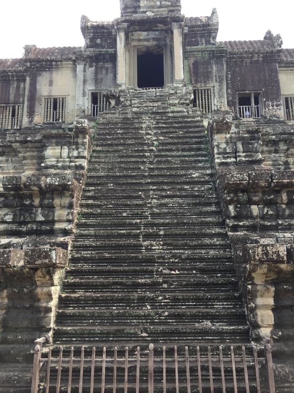 Angkor Wat, Angkor Thom & Ta Prohm Small-Group Day Tour with Sunset at Phnom Bakheng 2
