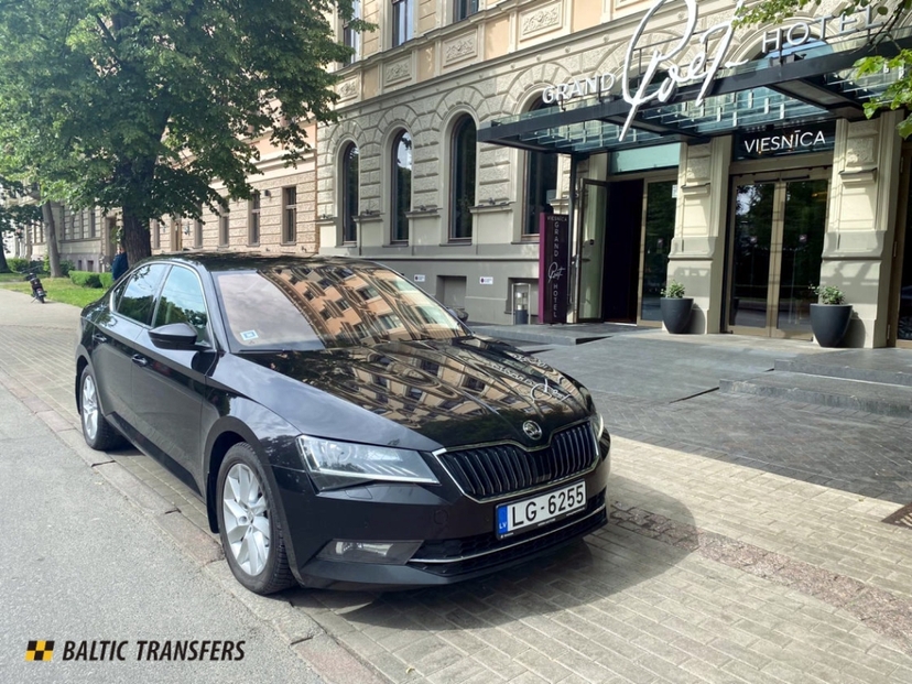 Riga to Tallinn - Sightseeing Transfer 2
