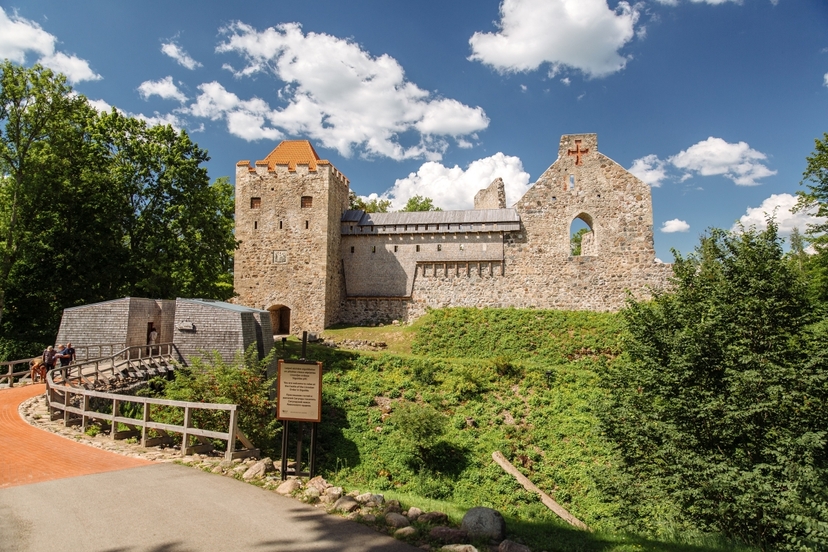 Full-Day Private Trip to Cesis, Sigulda and Turaida from Riga 4