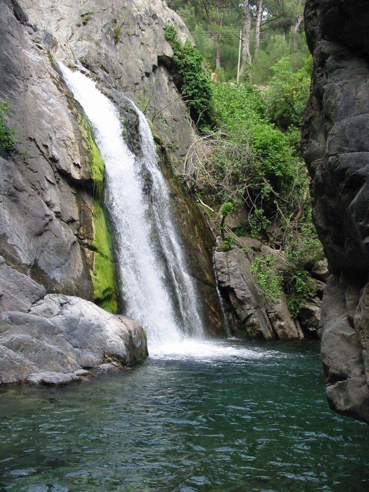 Sütüven Waterfall