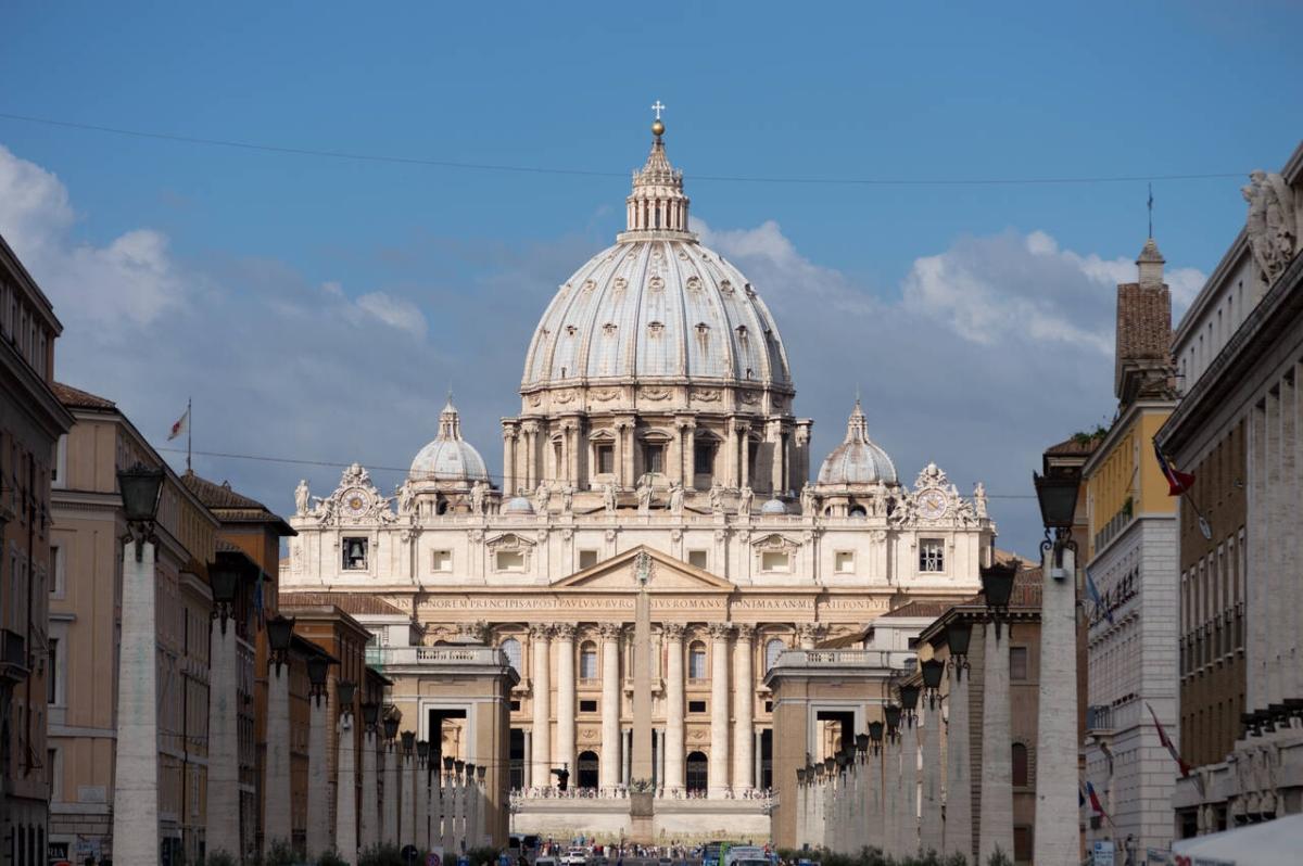 St. Peter's Basilica Guided Tour and Dome Access St. Peter's Basilica Guided Tour and Dome Access