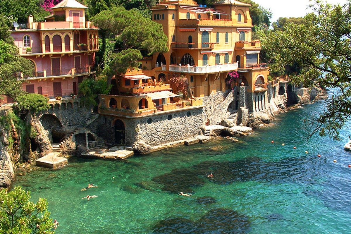 Genoa and Portofino - Day Trip from Milan 1