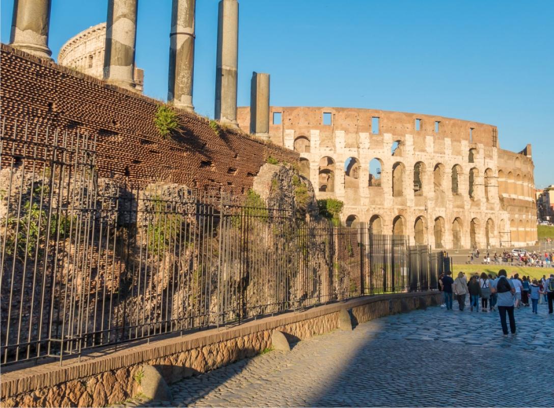 A day in Rome: Round trip train ticket from Milan to Rome & Rome Hop On Hop Off Tour A day in Rome: Round trip train ticket from Milan to Rome & Rome Hop On Hop Off Tour
