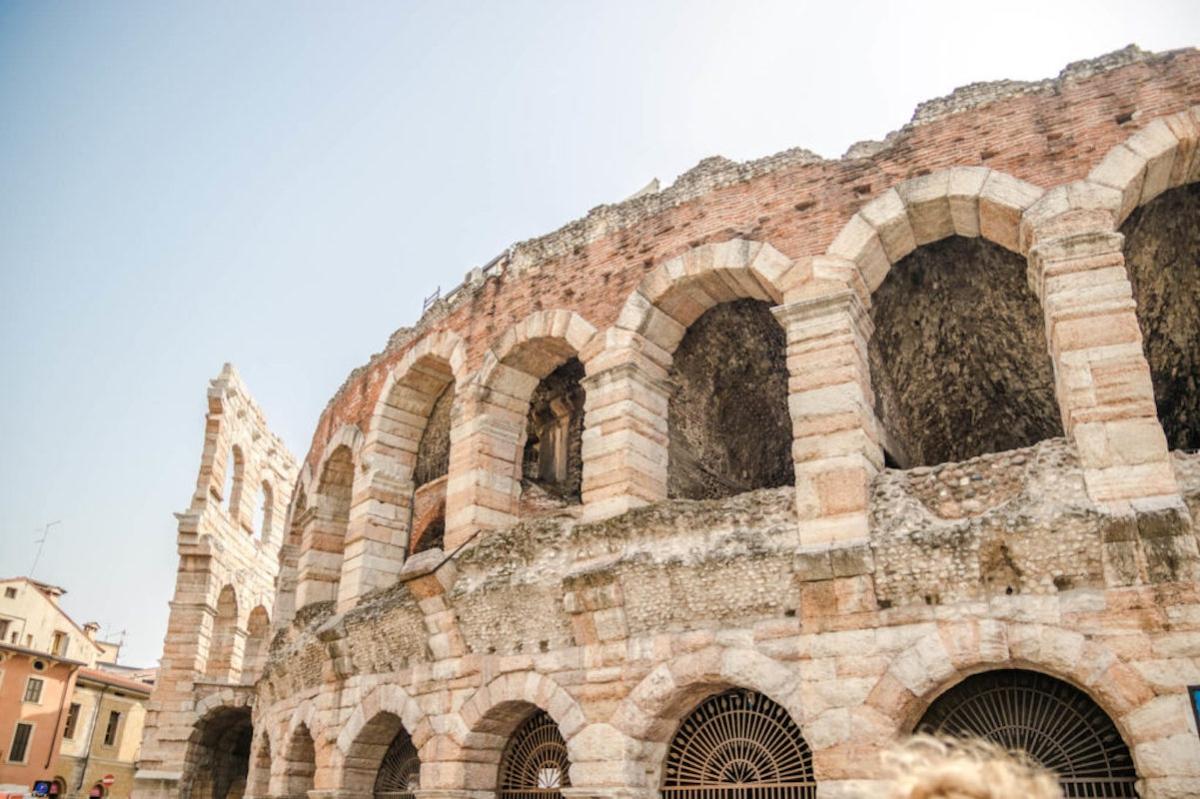 Walking Tour of Verona with Arena Fast Track Walking Tour of Verona with Arena Fast Track
