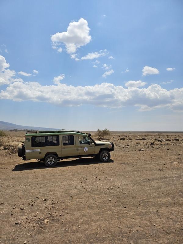 3-Day Serengeti & Ngorongoro Group Safari Crater Camping 3-Day Serengeti & Ngorongoro Group Safari Crater Camping