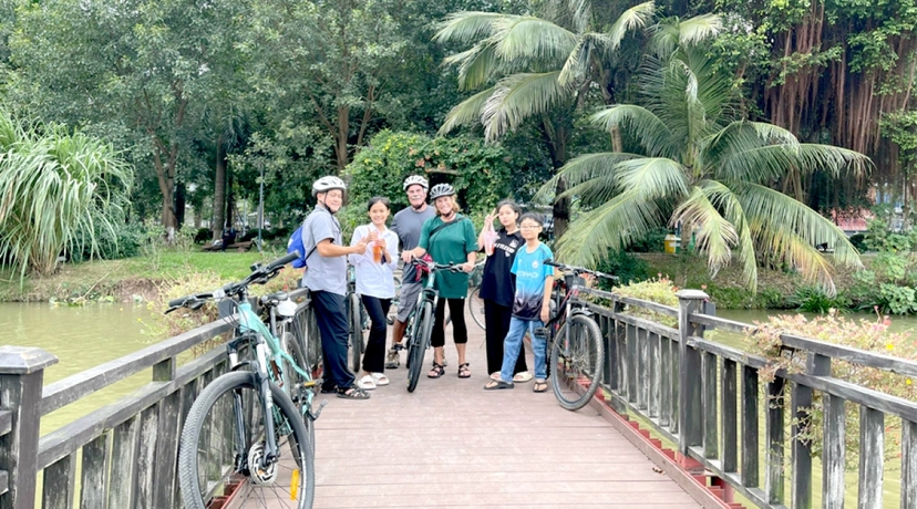 Electric Bike Tour Hanoi: Ancient Co Loa Citadel Day Trip 3