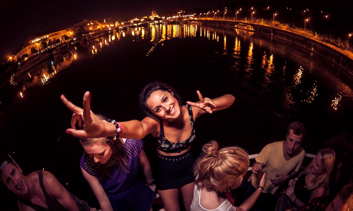 Prague Private Booze Cruise: Party Boat Experience on the Vltava River 1