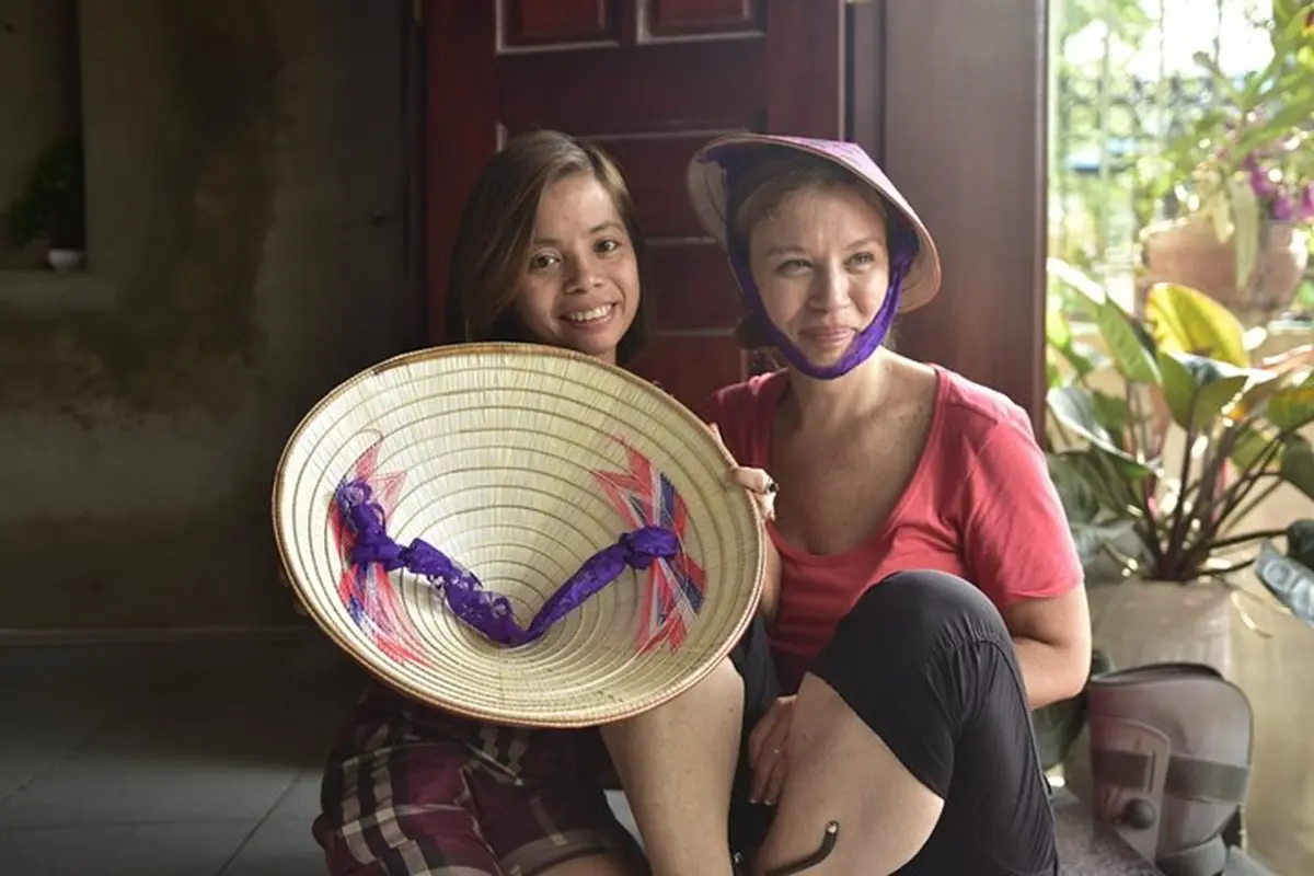 Tour to Chuong Hats Village with ancient feudal Hanoi countryside Tour to Chuong Hats Village with ancient feudal Hanoi countryside