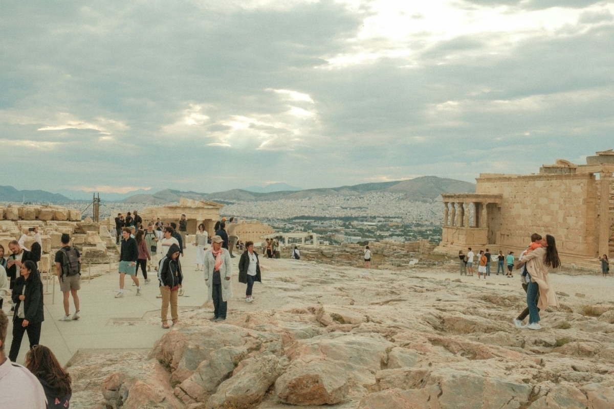 7 Days Athens – Mykonos – Santorini 1