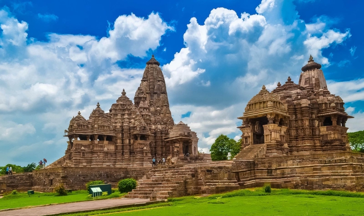 Golden Triangle with Khajuraho 1