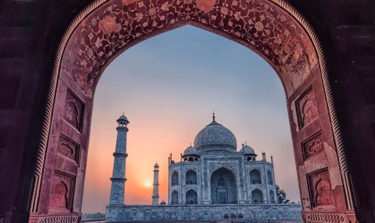 Golden Triangle with Mumbai Tour 1