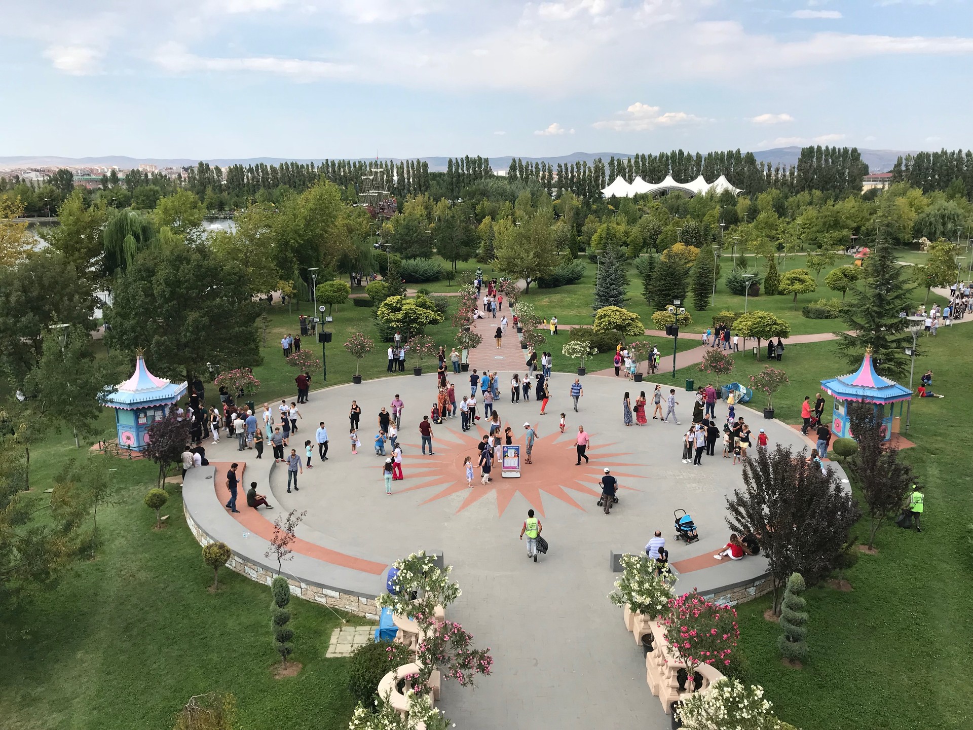 Sazova_Park_2