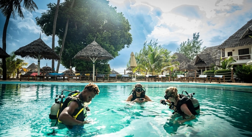 Zanzibar 1 Day Diving Safari Course for Beginners with Lunch 3