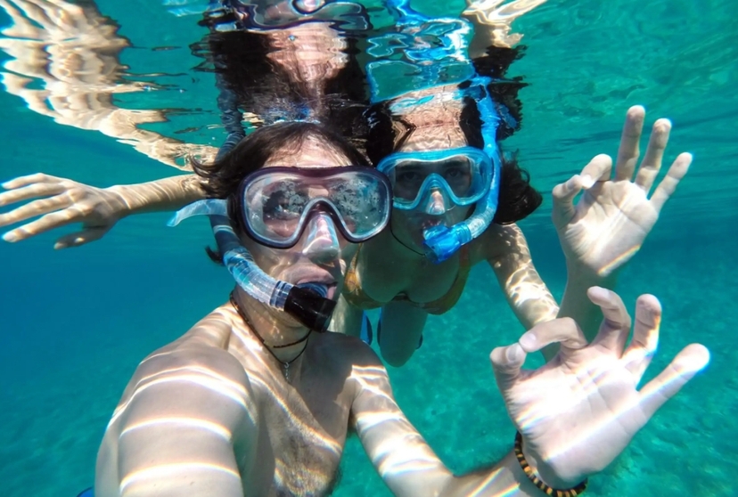 Mnemba Island Snorkeling, Dolphin Watching & Stone Town Tour 2