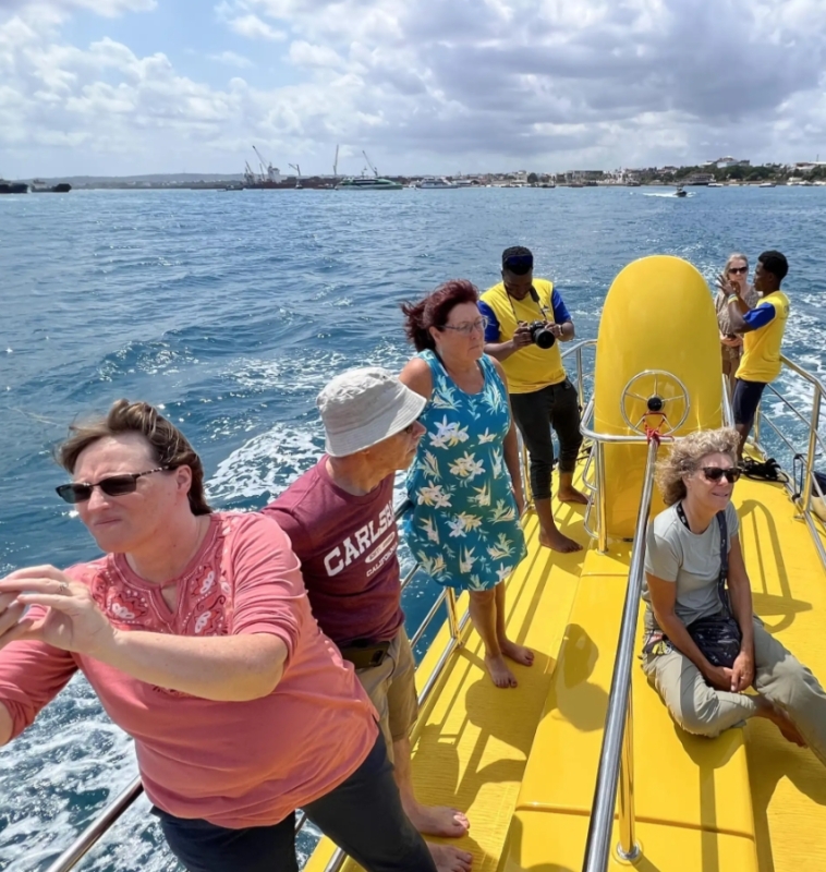 Zanzibar Classic Reef Submarine, sea experience Tour with Transfer 4