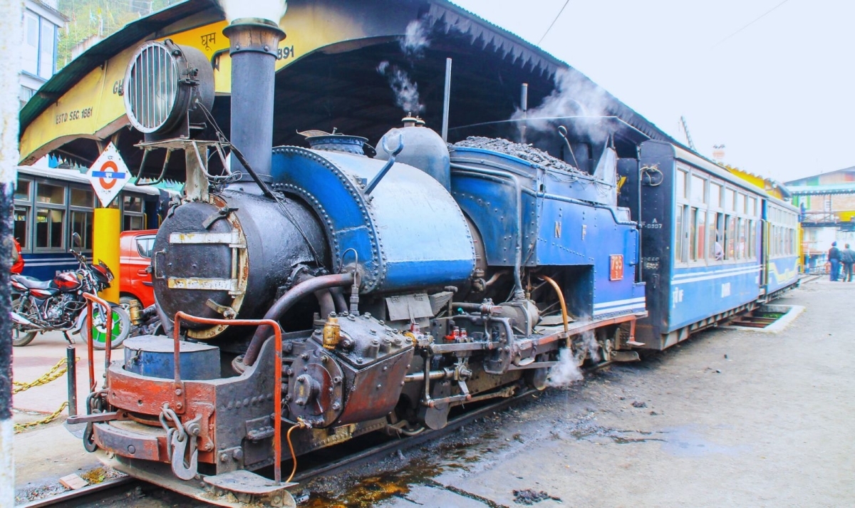 Golden Triangle with Darjeeling Trails 1