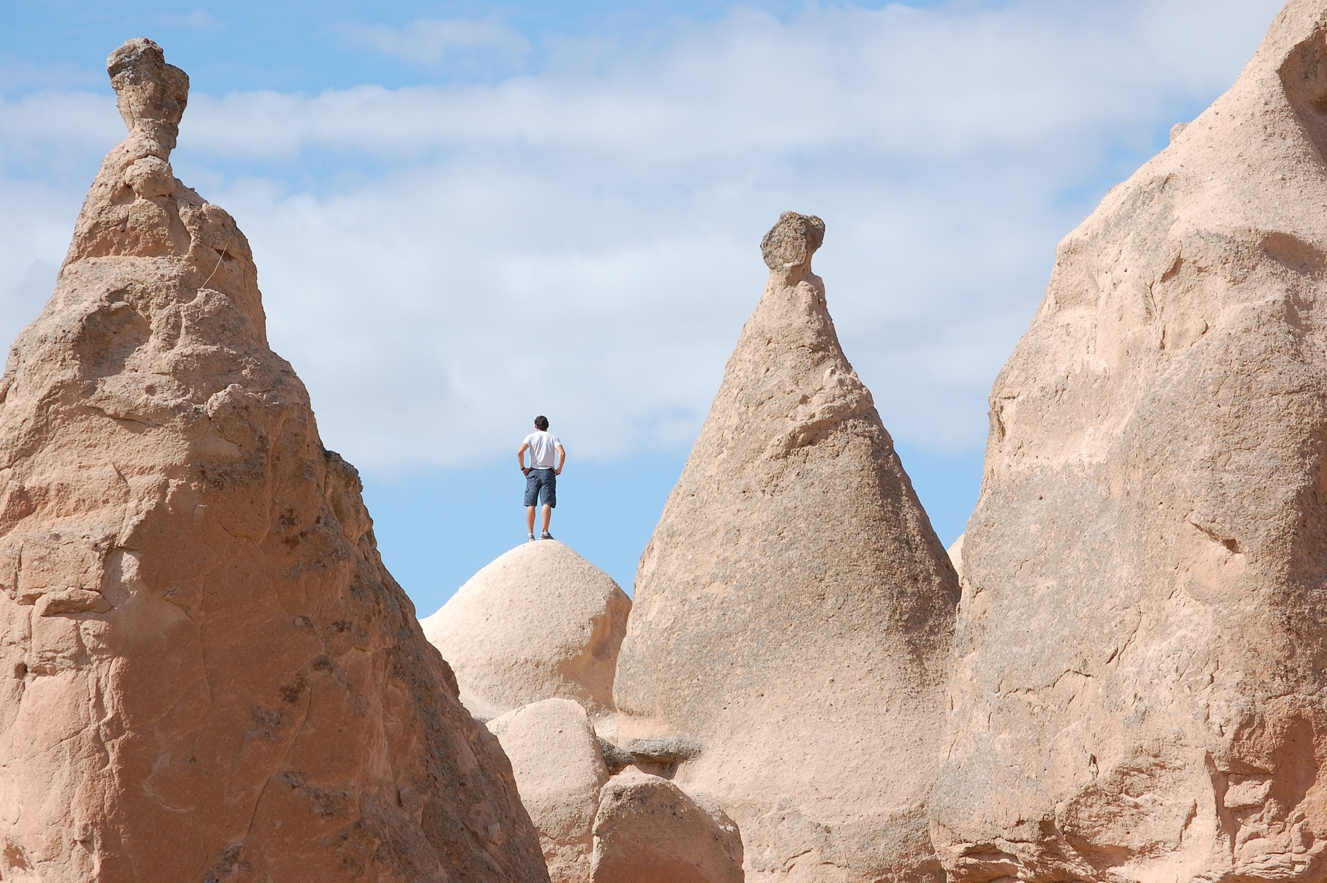 A Personal Journey Through Stone and Skies Inside Cappadocia Cave Hotels