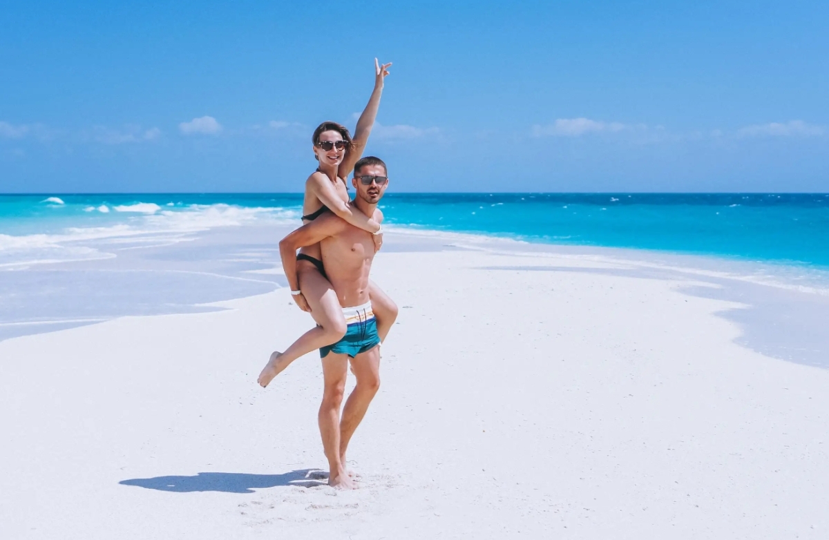 Zanzibar: Amazing white sandbank & snorkeling with BBQ Lunch 1