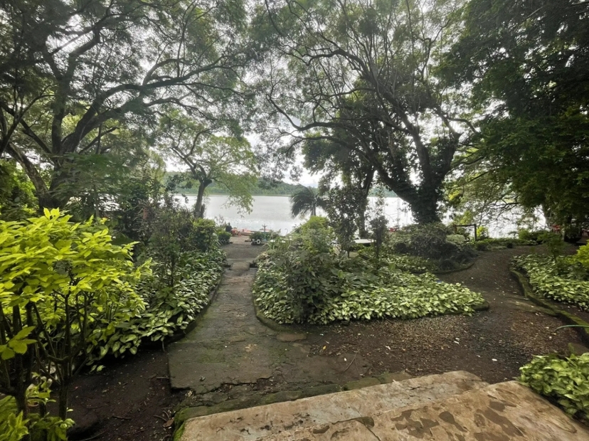 Lake Duluti Crater Walk and Canoeing Half-Day Tour from Arusha 4