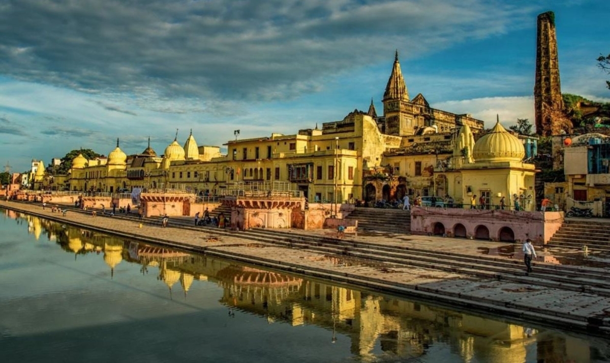15-Day Northern India Pilgrimage & Heritage Trail: Delhi, Ayodhya, Varanasi & Taj Mahal 1