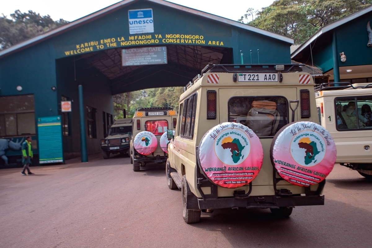 3-Day Northern Tanzania Safari: Tarangire, Lake Manyara & Ngorongoro Crater 1